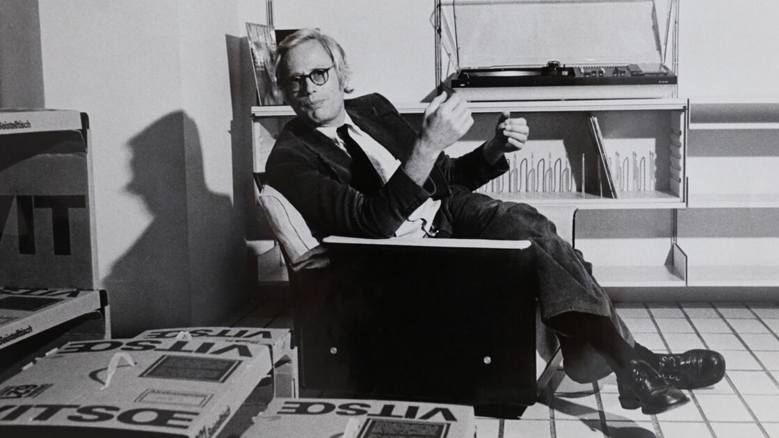 Dieter Rams in Kaiserhofstrasse (ID7090) ©Vitsoe Large