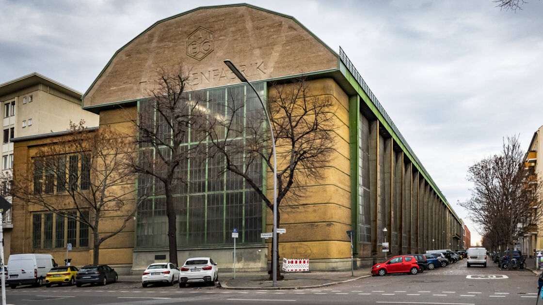 AEG Turbinenfabrik von Peter Behrens 