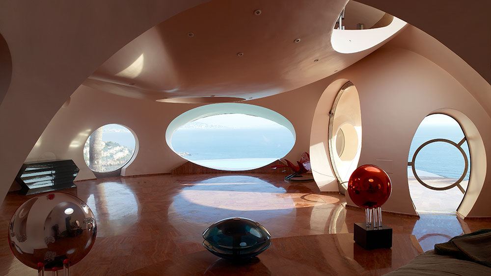 Mit dem "Palais Bulles" erschufen Antti Lovag und Pierre Cardin ein kleines Paradies in futuristischer Aura.