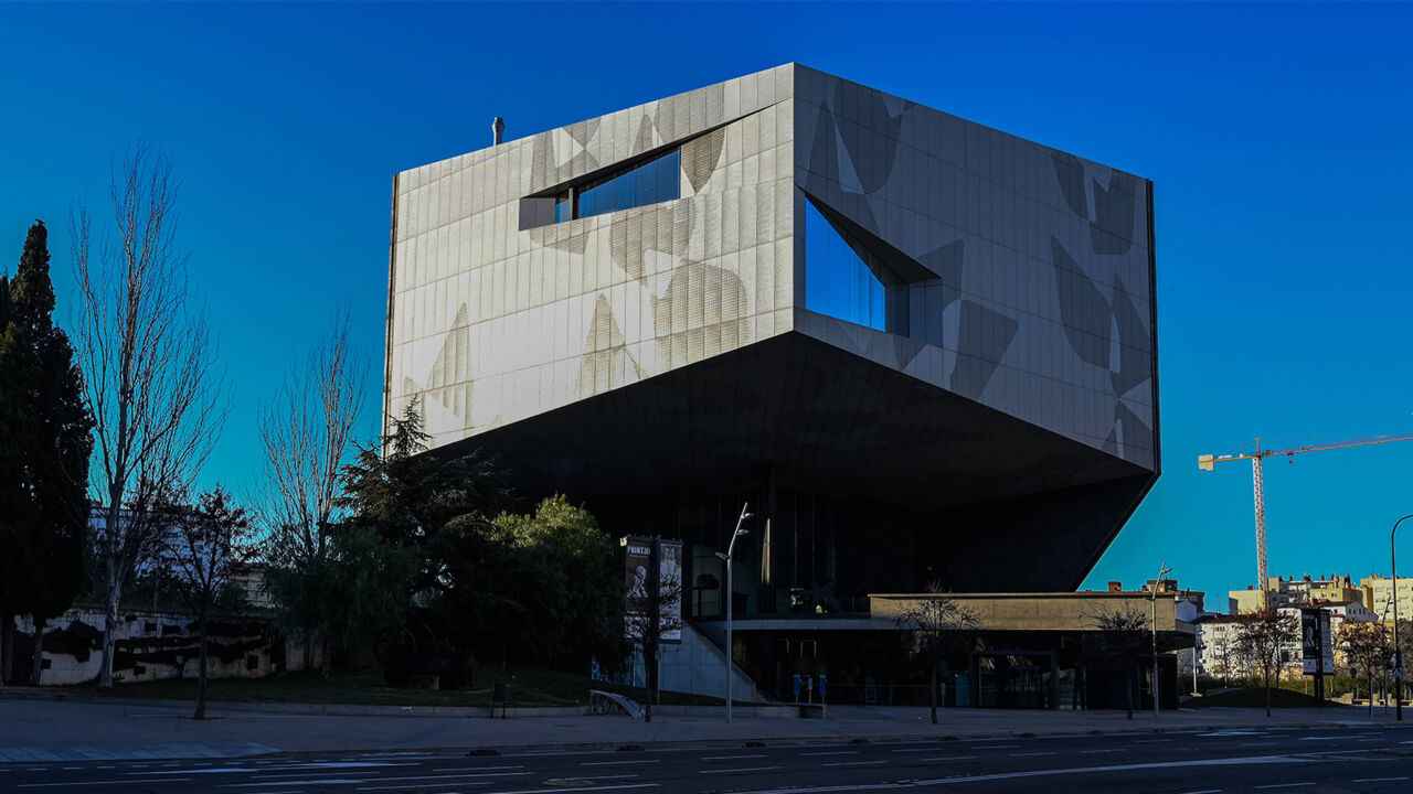 CaixaForum in Zaragoza, Spanien, von Carme Pinós