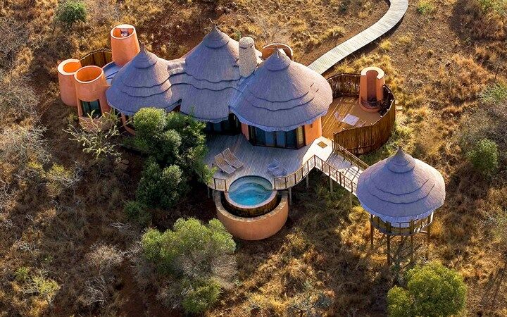 Thanda Safari Lodge