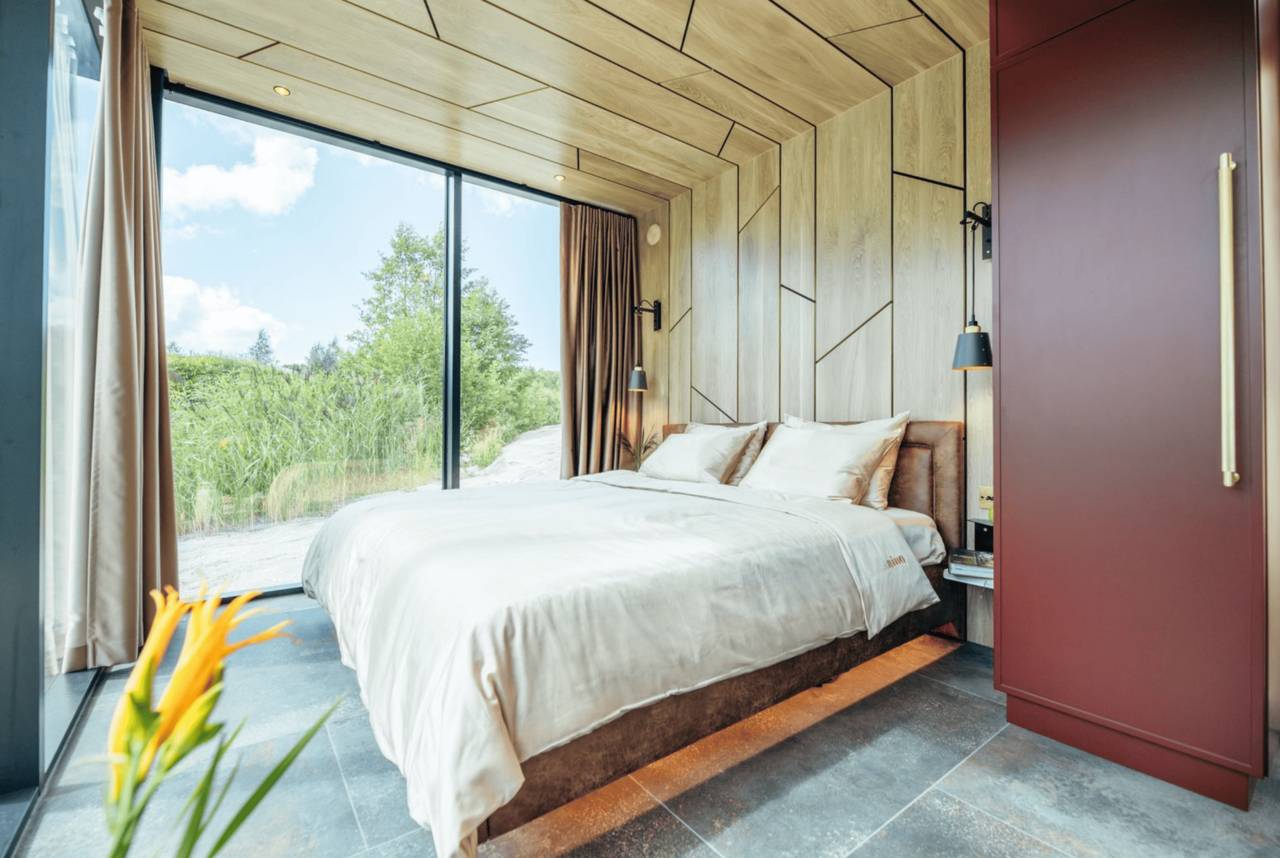 Jaan Parmask_The ÖÖD Golden Ho_Innen