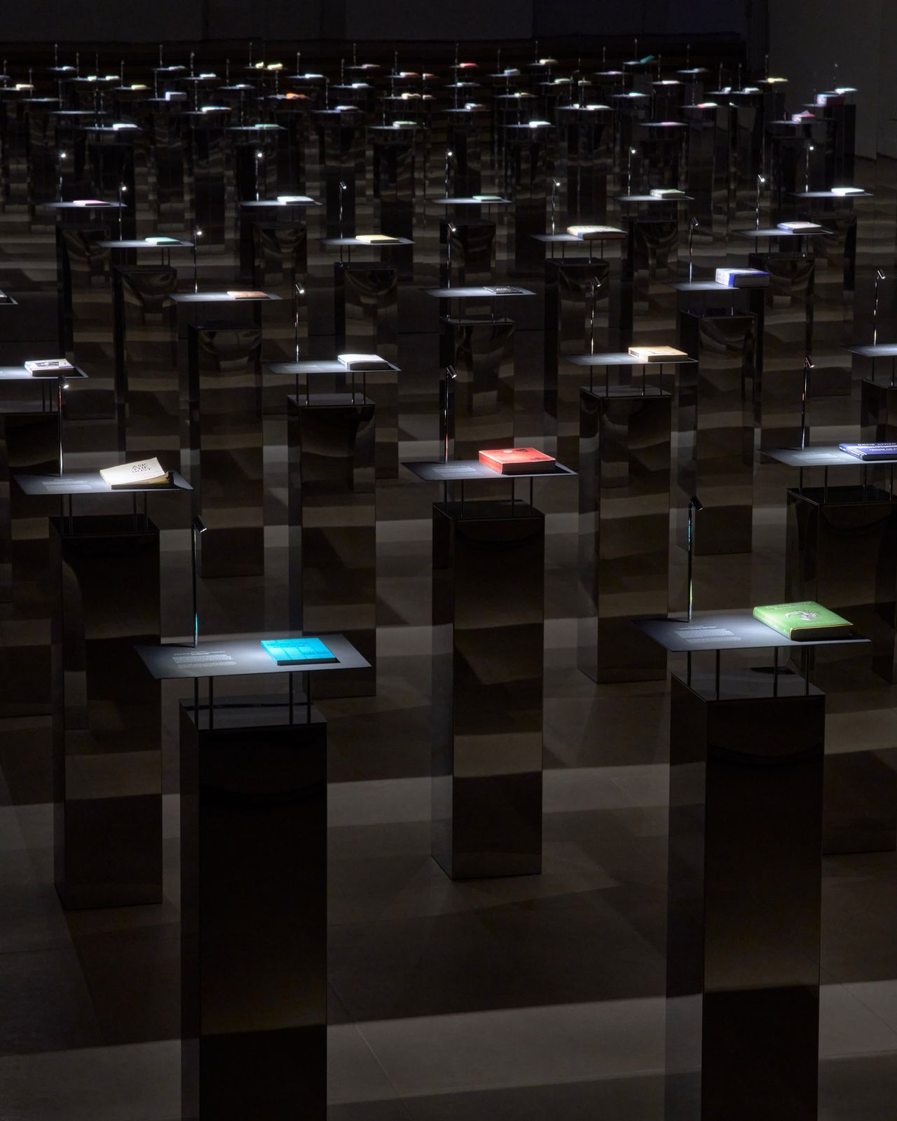 Karla Otto_Jil_Sander_Salone_4x5_1