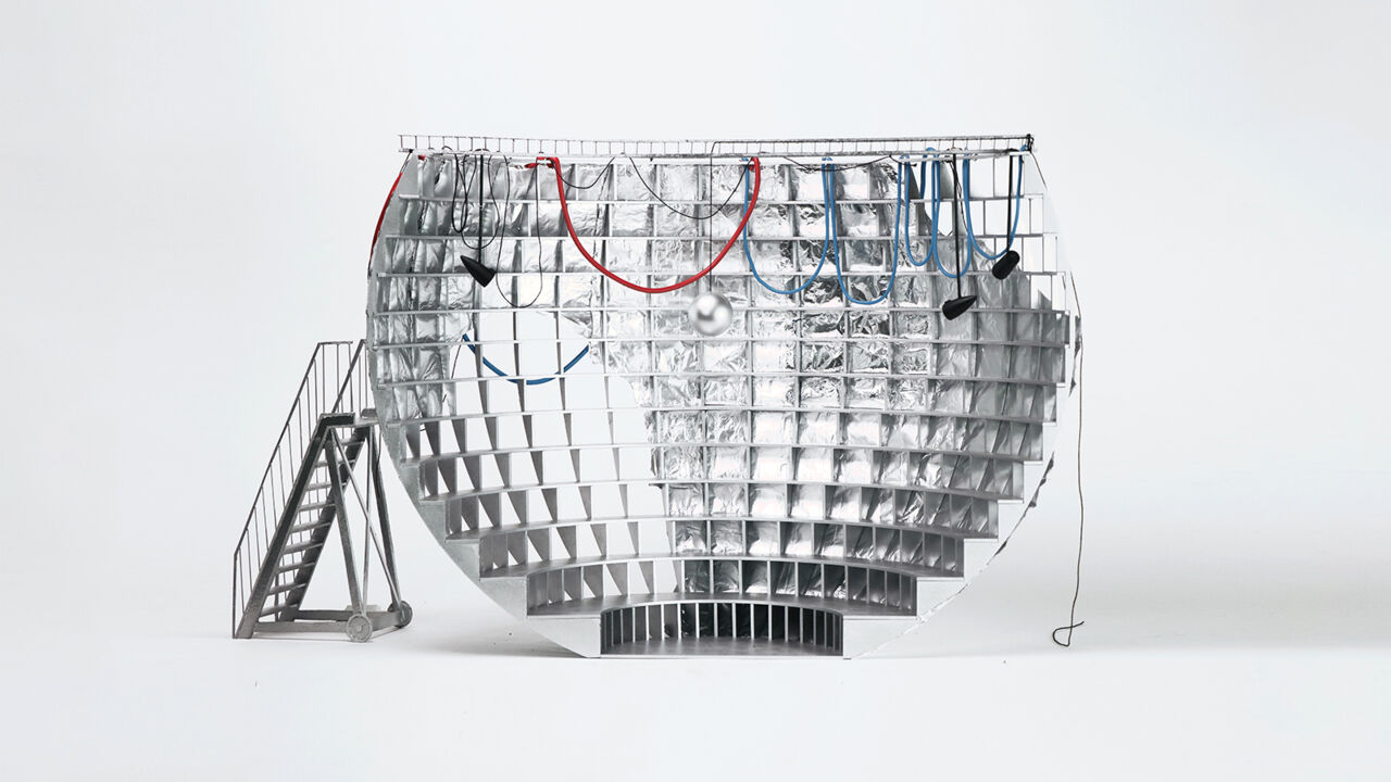 Modell von "Ball Theater" für die Architekturbiennale 2023 von Muoto, Stanishev et La Sagna