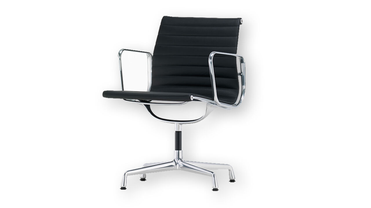 Aluminium Chair EA 108 von Charles und Ray Eames, hergestellt von Vitra