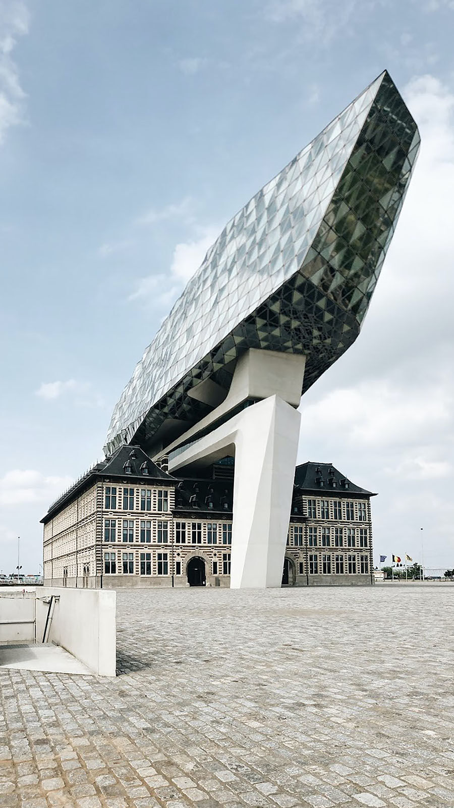 Havenhuis in Antwerpen von Zaha Hadid