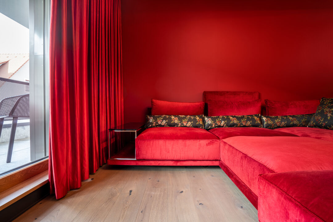 NO_120_BURLESQUE_Referenz_Designhotel_Laurichhof_CAPAROL_ICONS_10