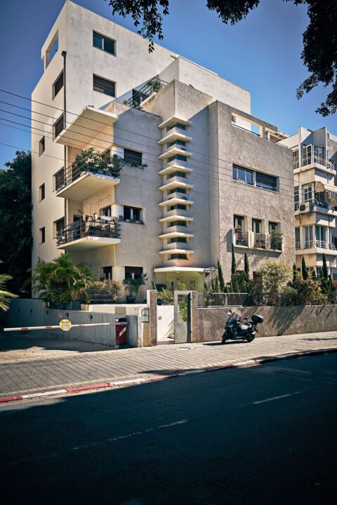 AUFSTOCKUNG/WHITE CITY, Tel Aviv