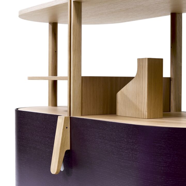 F10_Vitrine Etage Röthlisberger