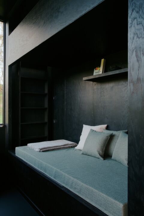 Sitting Area_Raus x Wehrmuehle_Cabin Model 2 designed by Sigurd Larsen_Credit_ Noel Richter Groß