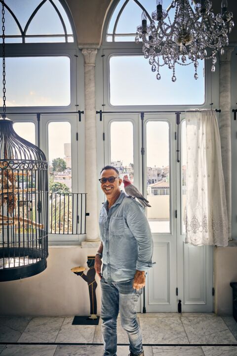 GAD SASSOWER/HAUSBESITZER