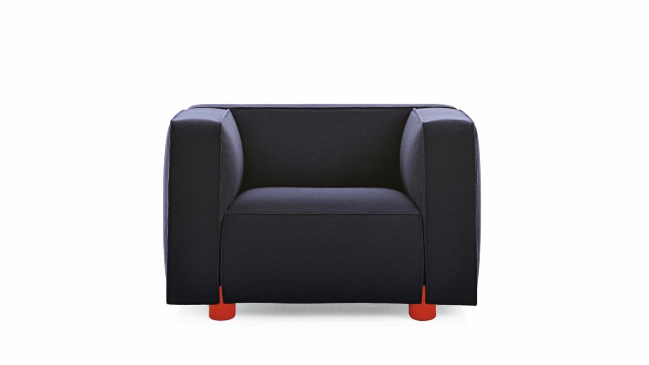 Knoll Armchair Red Feet_High_AW