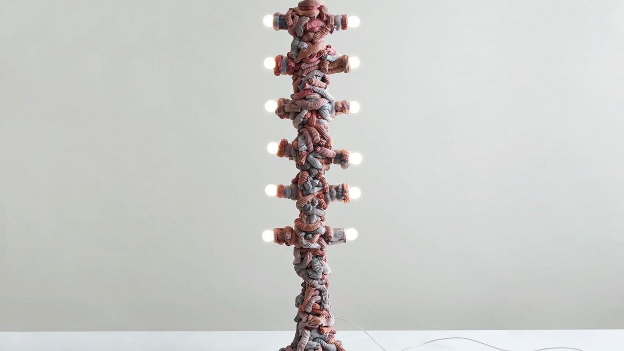 0097_jamesshaw_extrudedlamp_large_021_lighton Kopie