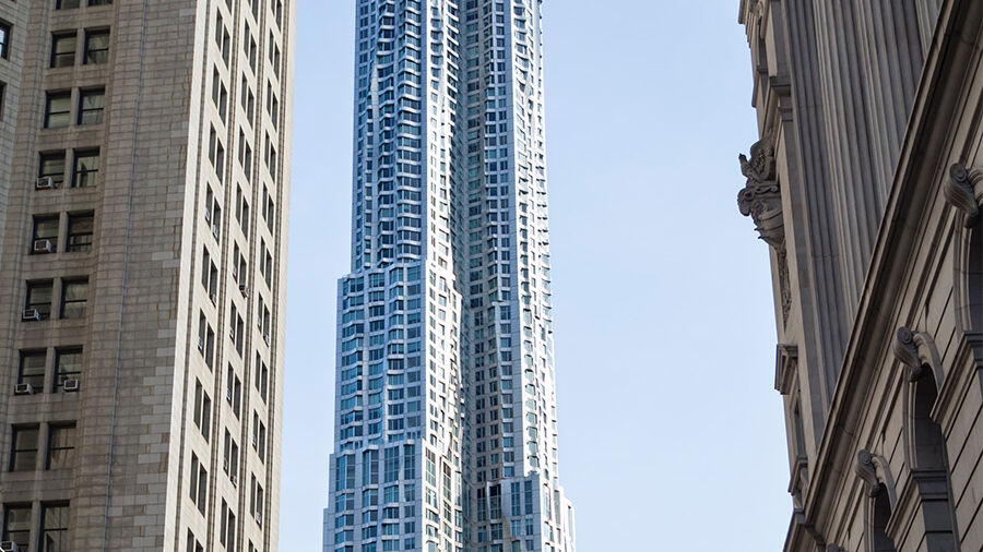 Beekman Tower von Frank O. Gehry in New York MichaelUtech istock