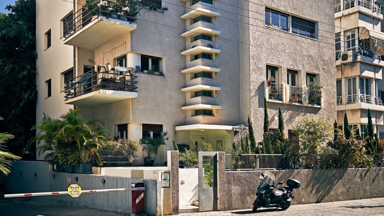 AUFSTOCKUNG/WHITE CITY, Tel Aviv
