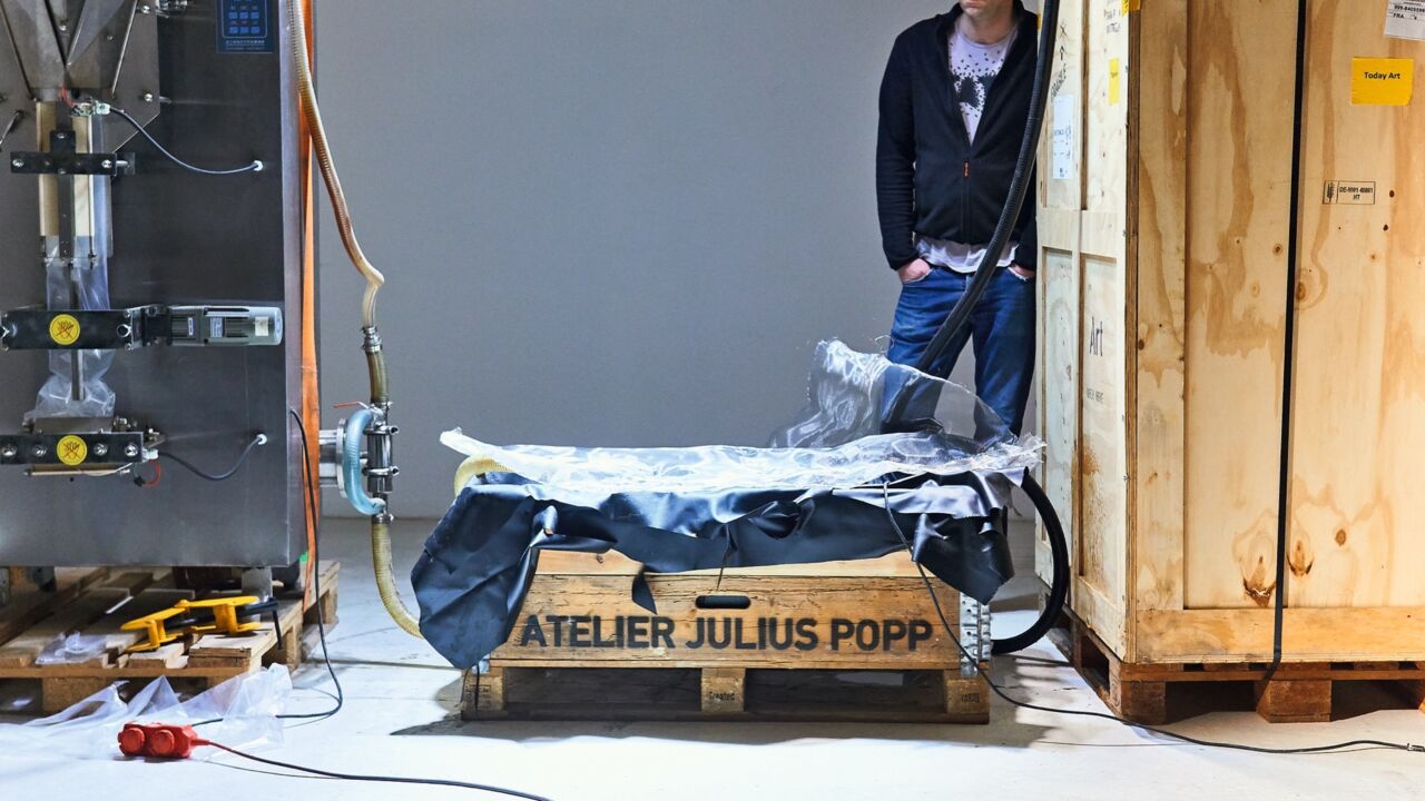 Julius Popp