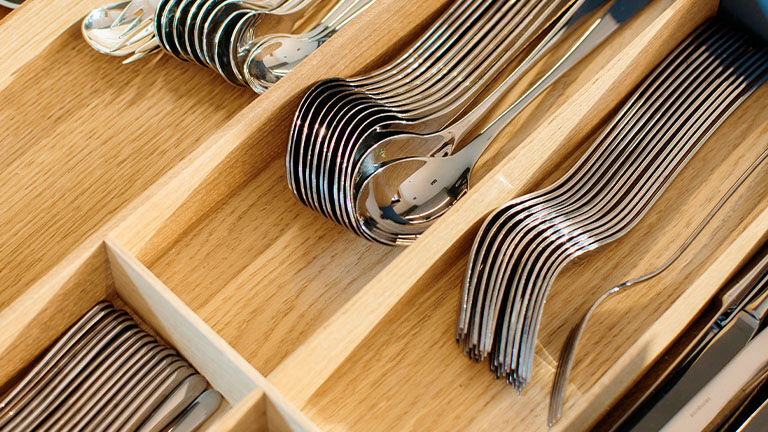 schueller-kueche-besteckkasten