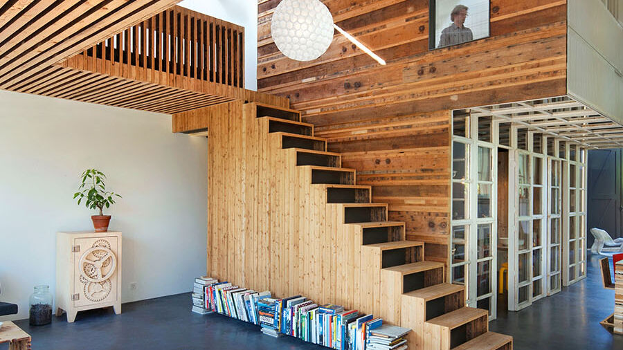 house-of-rolf-bauen-recyclingmaterial