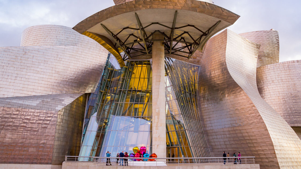 Guggenheim Museum Bilbao piotr-musiol-CCp3dc4H0lg-unsplash