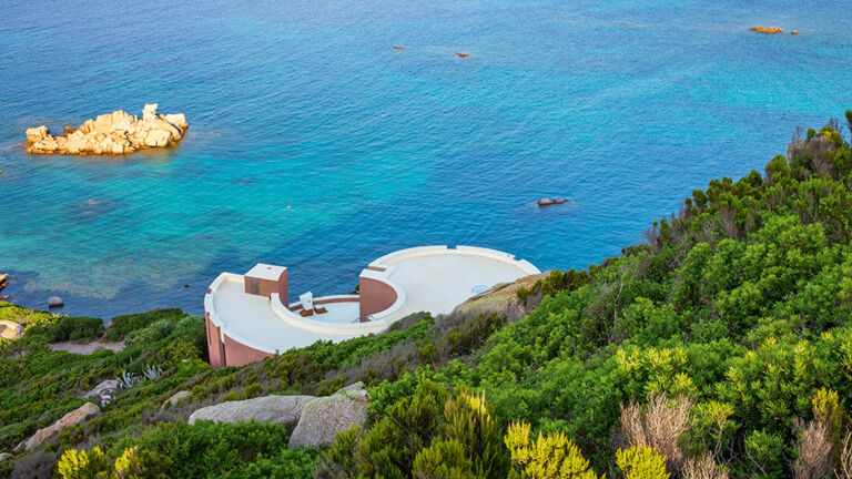 Die "Casa Rotonda" von Cini Boeri auf der Insel La Maddalena.