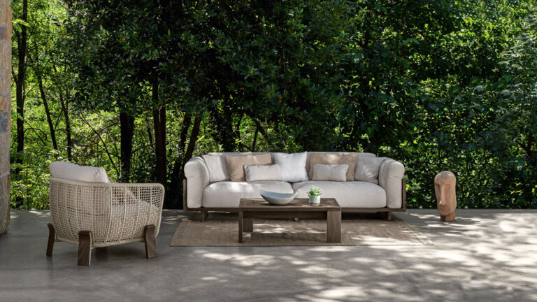 Hochwertige Designer-Outdoor-Sofas verbinden Wohnkomfort mit wetterfesten Materialien und setzen stilvolle Akzente auf Terrasse, Balkon oder im Garten Talenti Outdoor Sofa